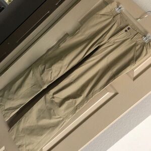 Patagonia Women's Borderless Zip-Off Convertible Tan Nylon Pants - Size 6